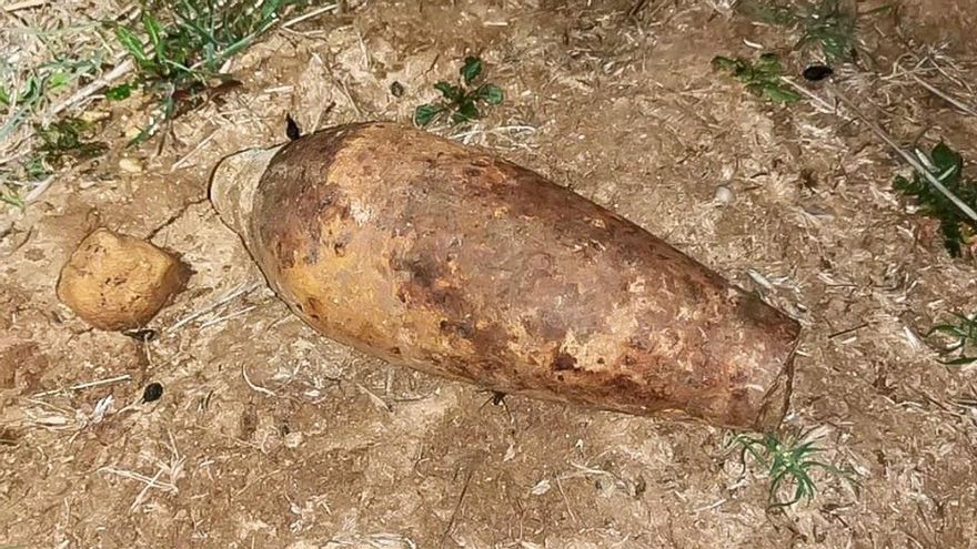 Un obús de la Guerra Civil aparece en la calle Sagasta