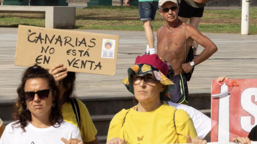 Después de las protestas contra el turismo masivo, cada vez más viajeros pagarían una tasa turística en Canarias