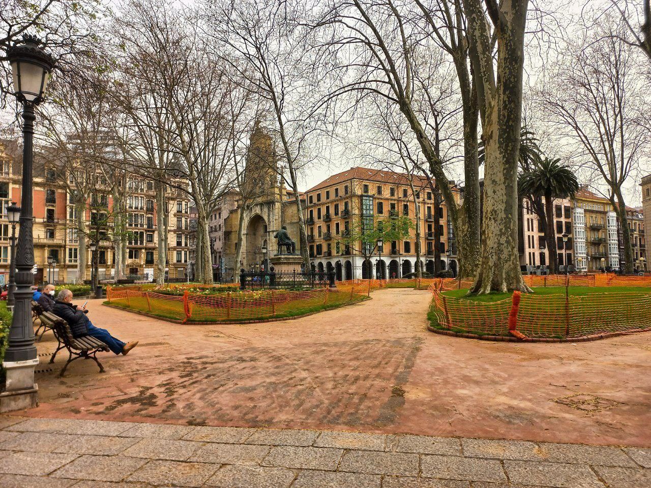 Los jardines de Albia de Bilbao, este martes