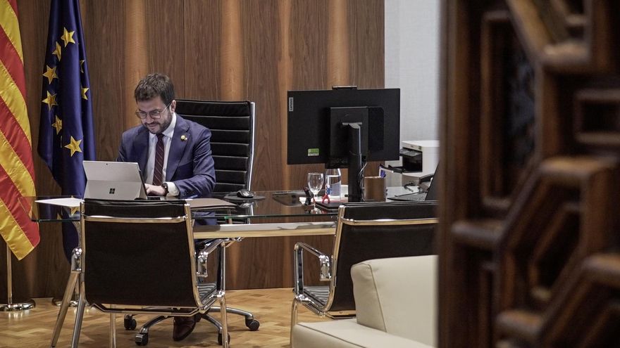 Pere Aragonès, en su despacho en el Palau de la Generalitat