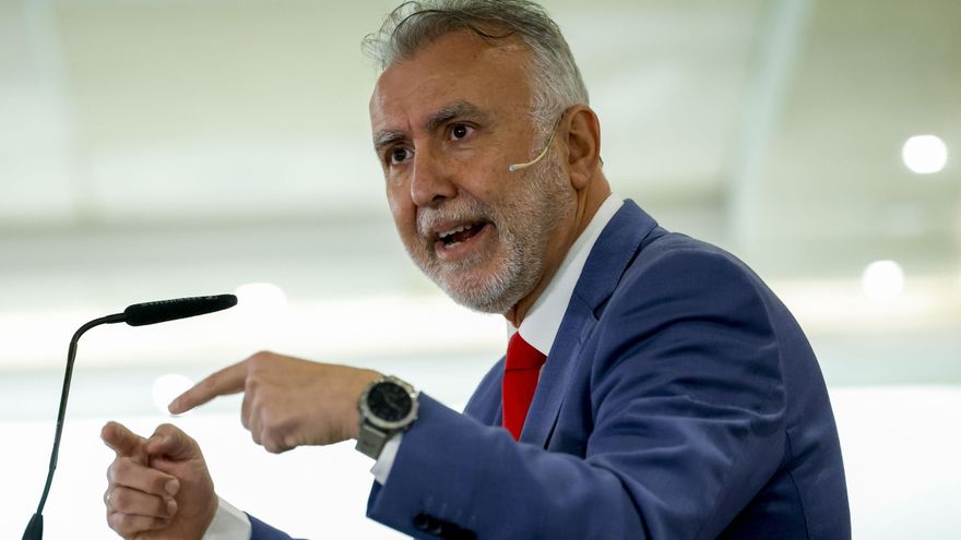 Torres defiende su gestión con las mascarillas en el Gobierno de Canarias: quien se corrompiera, que "lo pague"