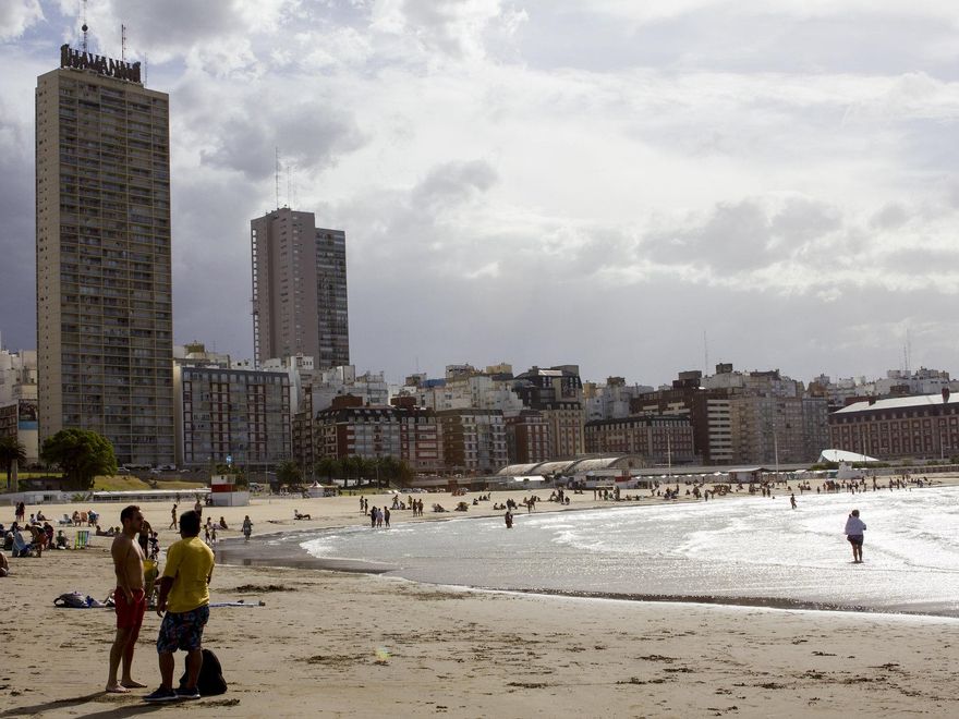 La Bristol, una de las playas más populares de Mar del Plata.