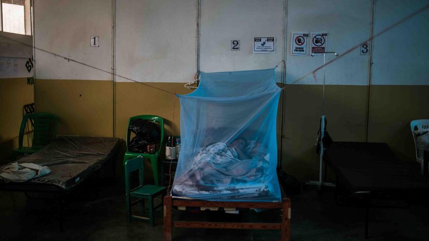Comando matico, en el espacio de una Iglesia de la Amazonía Peruana se armó un refugio para cuidar a enfermos de Covid.