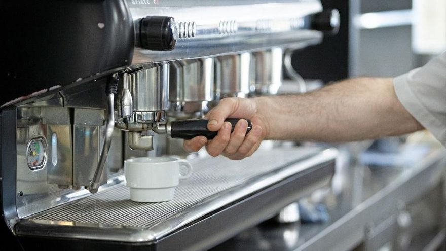 La generación Z no quiere trabajar en hostelería: las condiciones laborales y la poca conciliación lastran la renovación