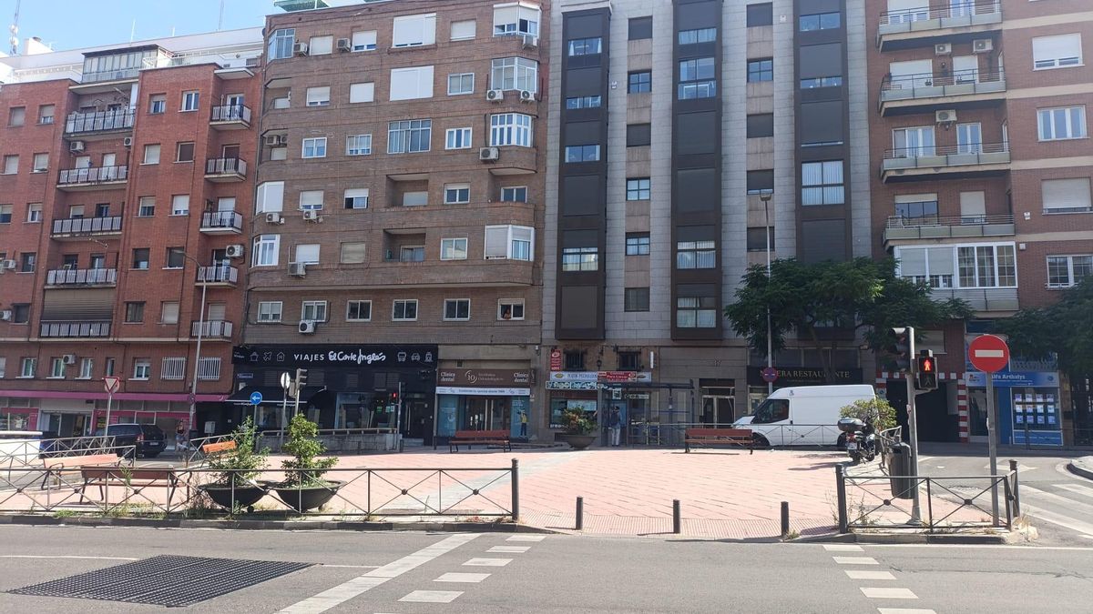 Plaza calle Sor Ángela de la Cruz, en el madrileño distrito de Tetuán.