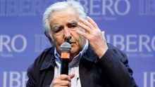 Mujica desea "comprensión" en México para resolver problemas y con EE.UU.