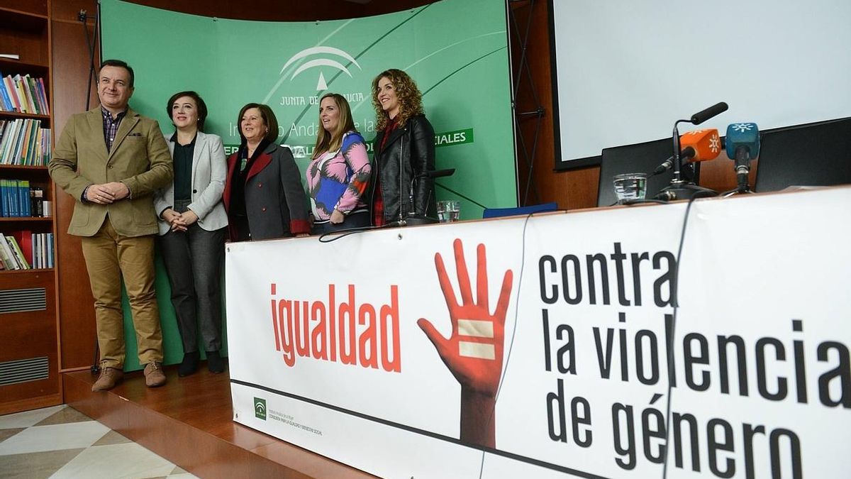 Andalucía pone en marcha un servicio de apoyo psicológico en crisis para hijos de asesinadas por violencia machista