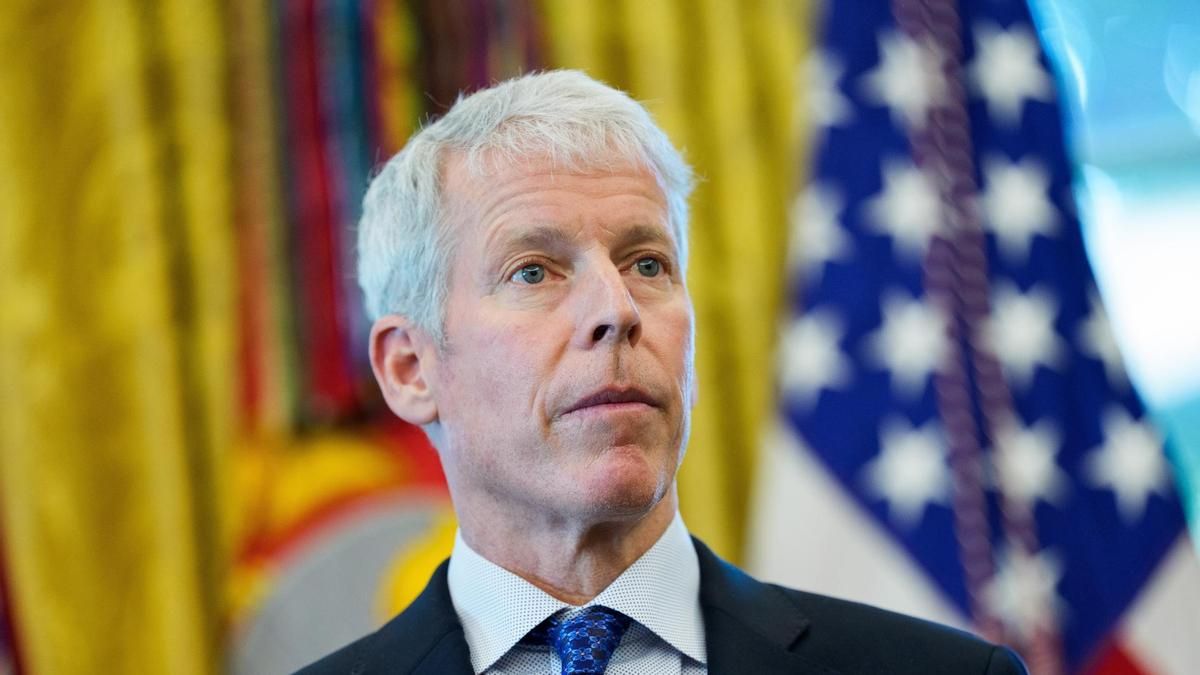 EEUU advierte que controlará la venta de petróleo de Venezuela por un tiempo "indefinido"