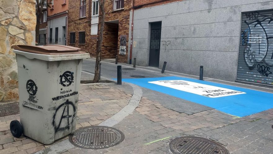 Las parcelas a la venta, las cámaras y la supermanzana que rodean la peatonalización en Tetuán