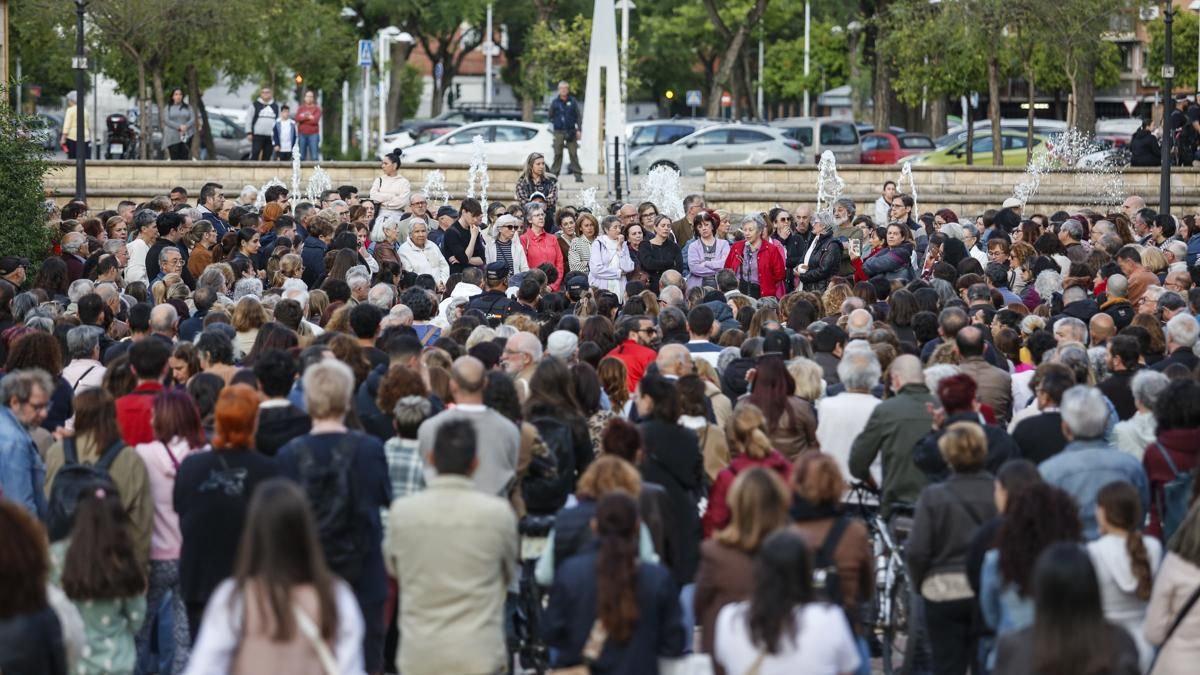 Concentración por el asesinato de una mujer en la Fuensanta
