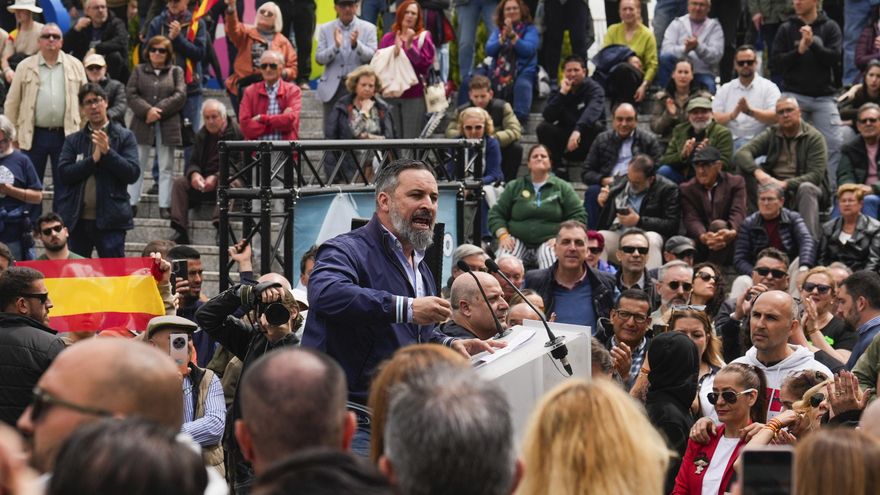 Abascal culpa a Sánchez del apagón y de "todos los fallos que sufren los españoles"