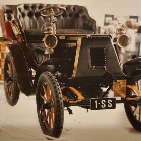 El Renault D propiedad del marqués de Rafal que recibió la primera matrícula de Gipuzkoa