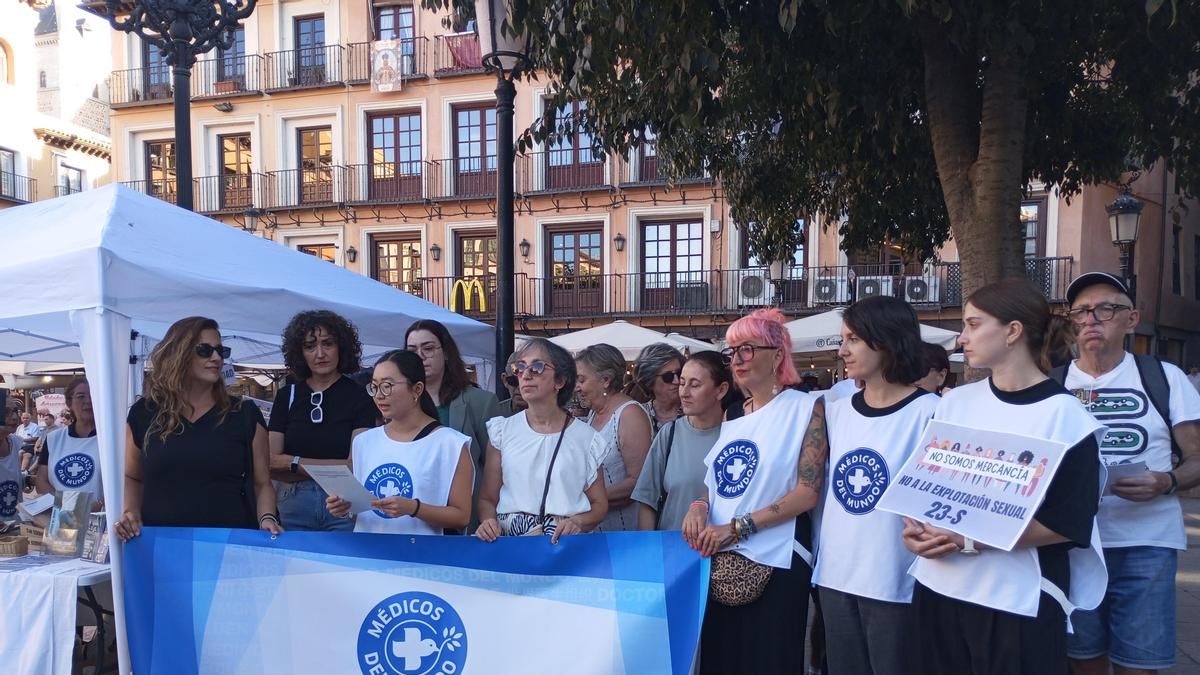 "¿Aceptas las condiciones?": Médicos del Mundo llama a "no ignorar" la realidad trás de la explotación sexual de mujeres