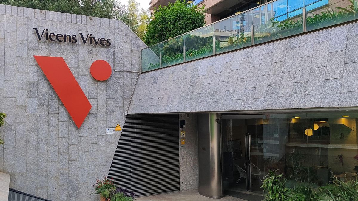 Fachada de la sede de Vicens Vives, en Barcelona