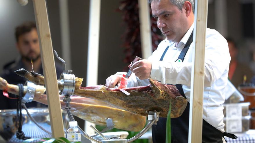 La hostelería y el comercio concentran en Cantabria el 62% de ERTES y la mitad de afectados