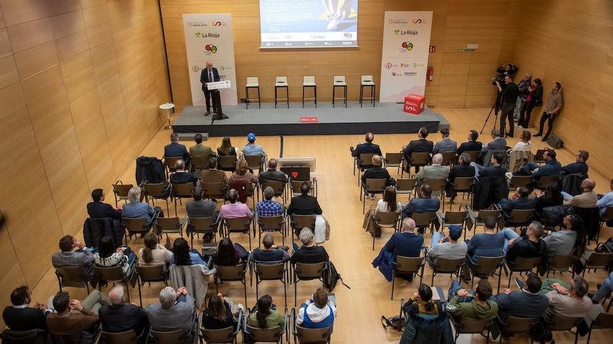 Más de cien personas participan en la jornada de mecenazgo deportivo