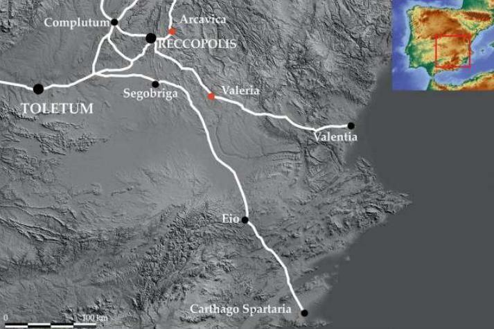 Conexión de Recópolis en Zorita de los Canes (Guadalajara) con la red viaria del siglo VI a escala regional