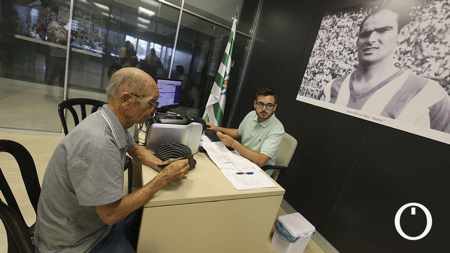 El Córdoba CF habilita el área social para la renovación 'online' de sus abonados