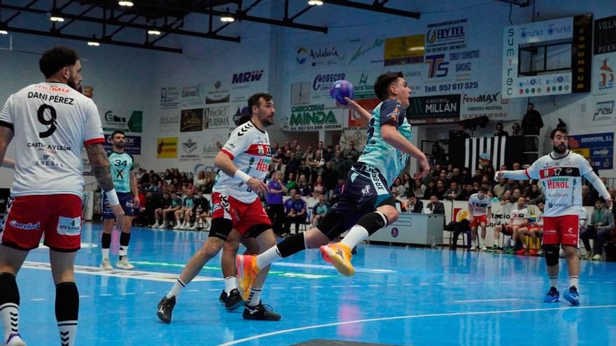 El Ángel Ximénez cae de manera ajustada ante el Nava