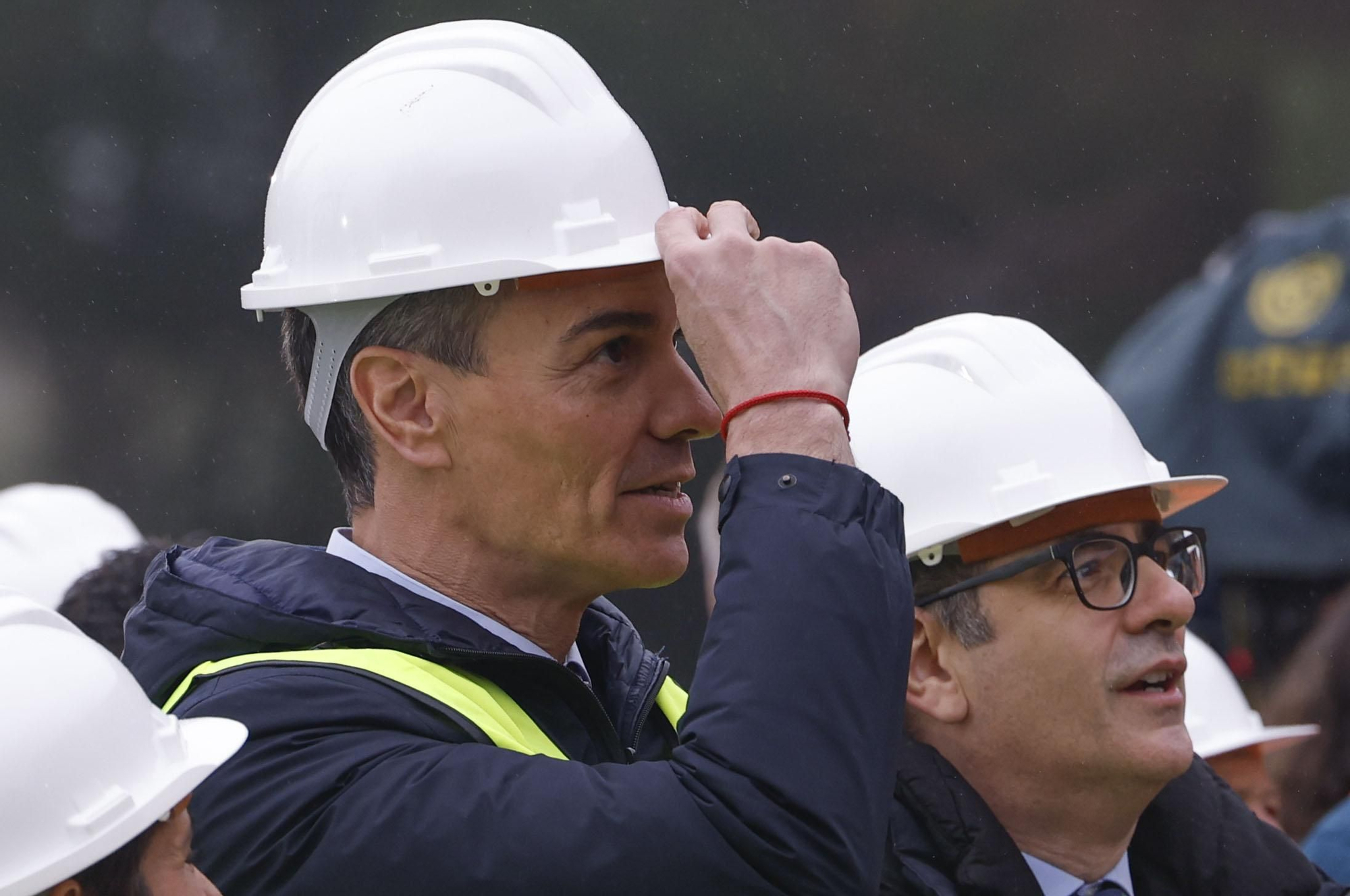 Pedro Sánchez en el inicio de la demolición de los cuarteles de Campamento en Madrid que darán paso a 10.000 viviendas.