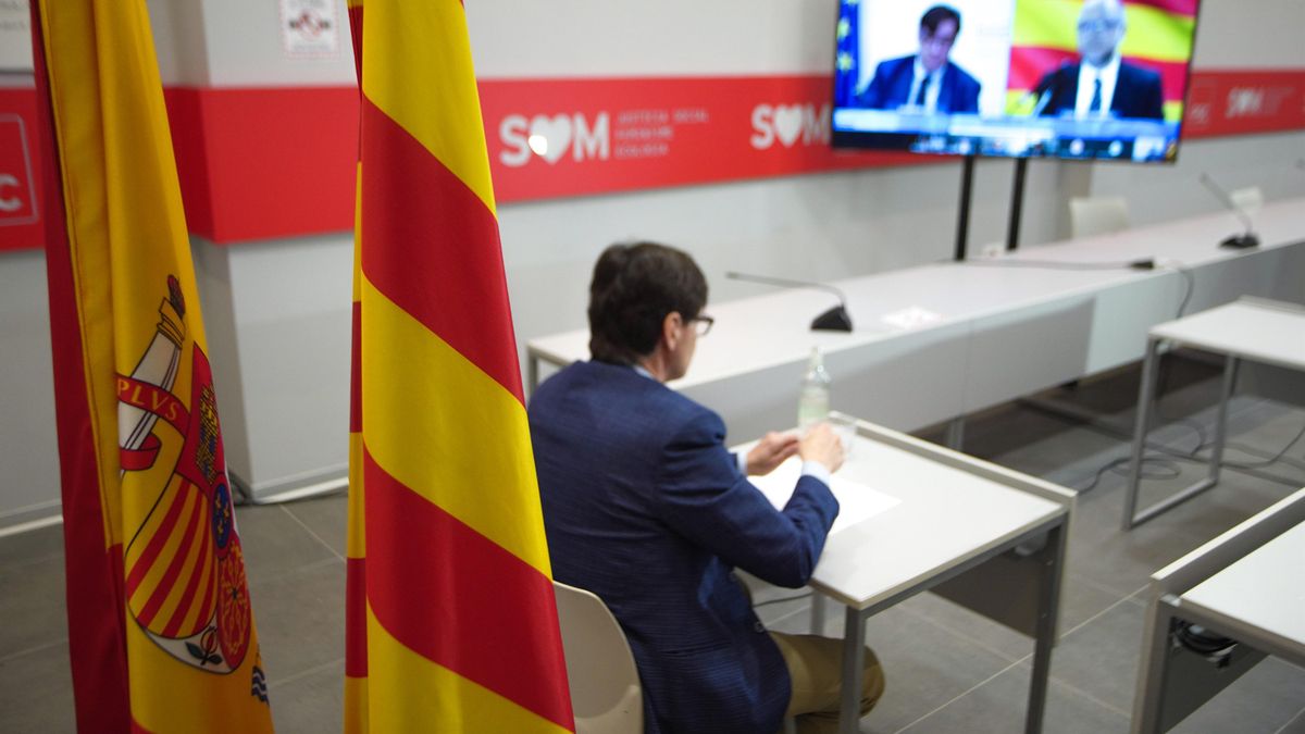 El candidato del PSC a las elecciones catalanas, Salvador Illa, en una conferencia telemática durante la campaña electoral del 14F.
