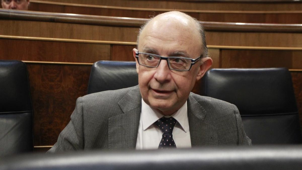 Montoro admite que se reunió con Aznar pero no confirma que haya sido multado por irregularidad fiscal