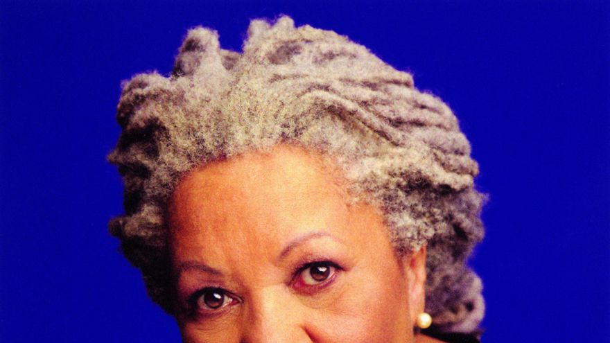 'Las dos amigas': el experimento de Toni Morrison con los prejuicios raciales de sus lectores