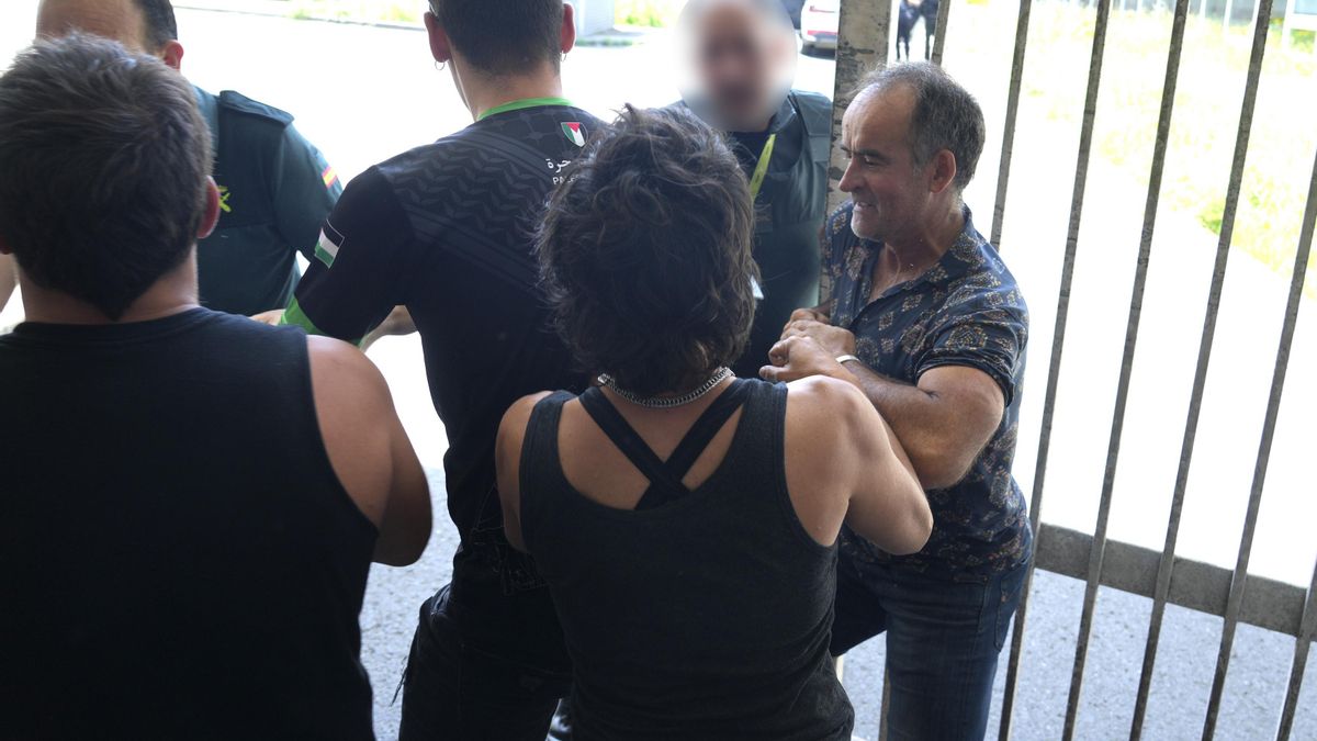 Forcejeos con la Guardia Civil