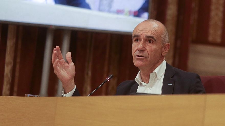 Debate sobre el estado de la suciedad de Sevilla y de sus permanentes cortes de luz