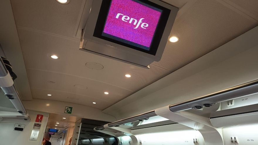 Caos en el Avant Toledo-Madrid: decenas de pasajeros se suben al siguiente tren tras no salir el suyo
