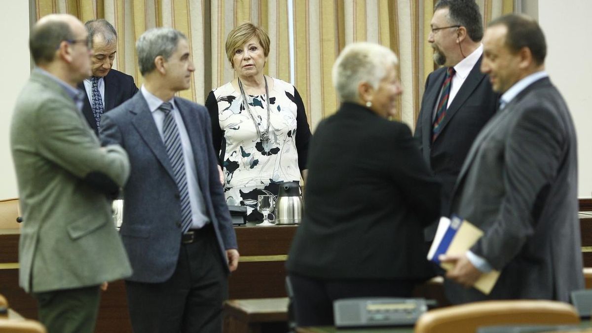El PP saca a Celia Villalobos de la Diputación Permanente del Congreso, a la que pertenecía desde 1989
