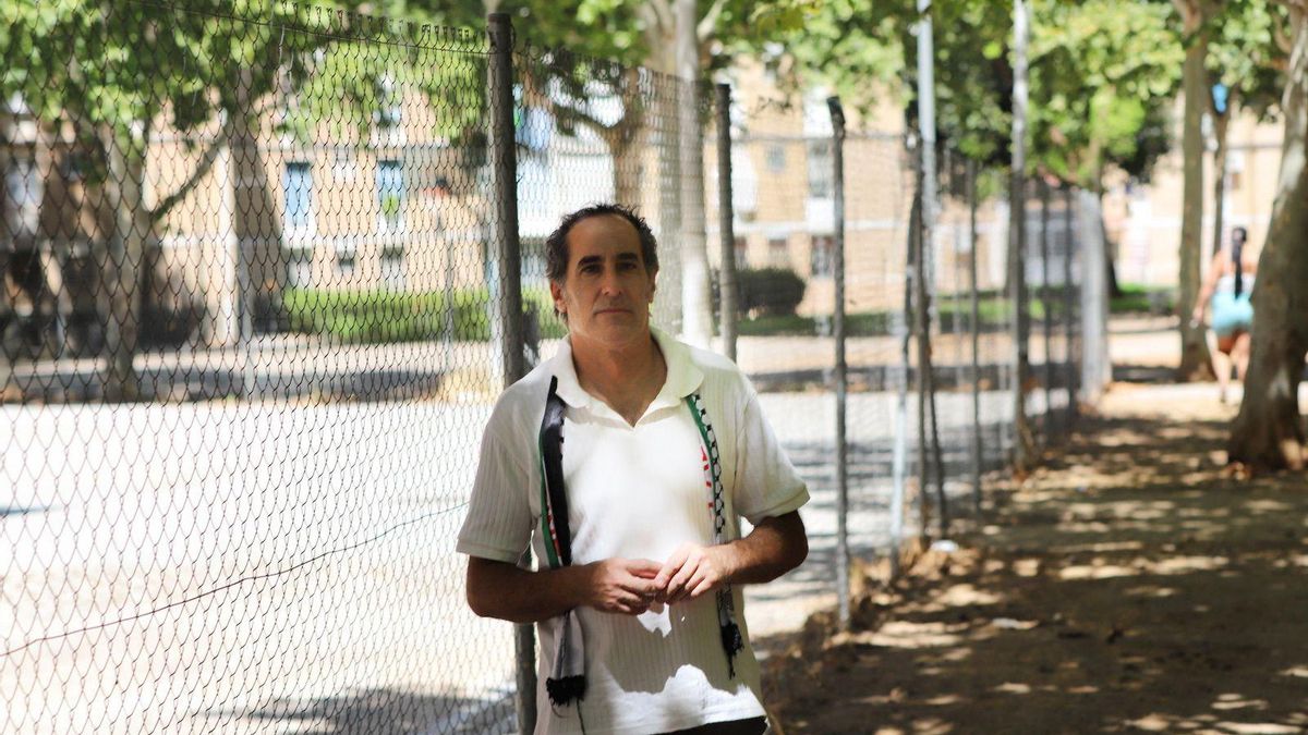 Hacemos exige al alcalde la retirada del vallado perimetral que rodea desde hace años La Normal
