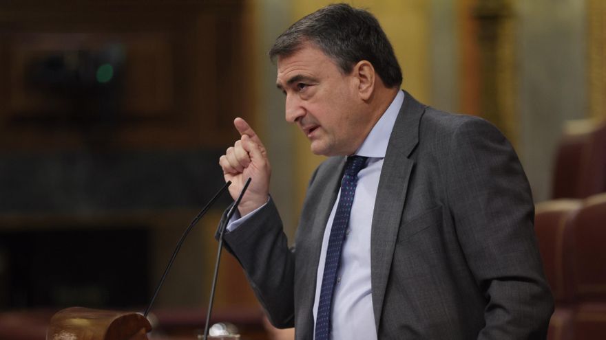 Archivo - El portavoz del PNV en el Congreso, Aitor Esteban