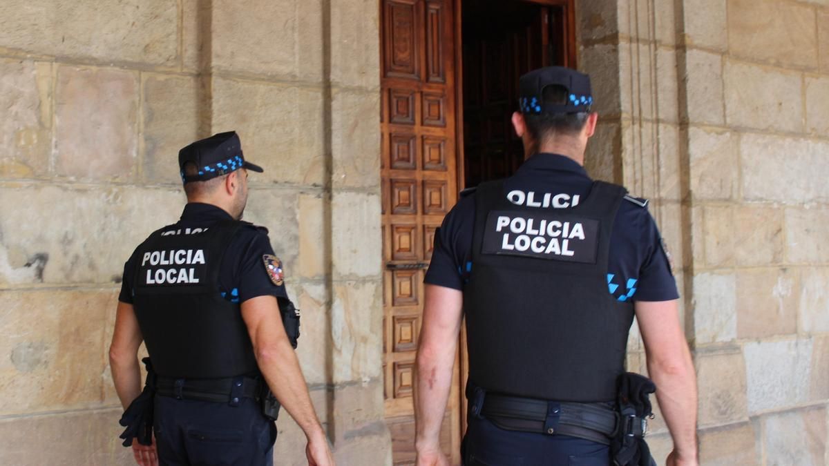 La Fiscalía pide tres años de cárcel para un policía local de Reinosa por difundir mensajes de odio en redes sociales