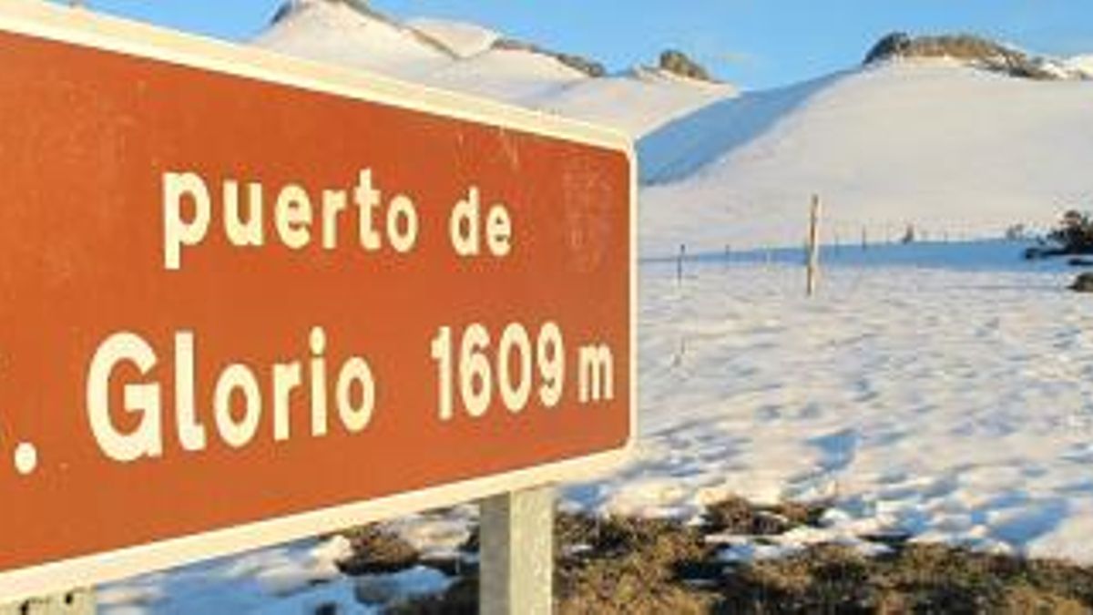Imagen de archivo del puerto de San Glorio, uno de los que podrían estar más afectados por la nieve.