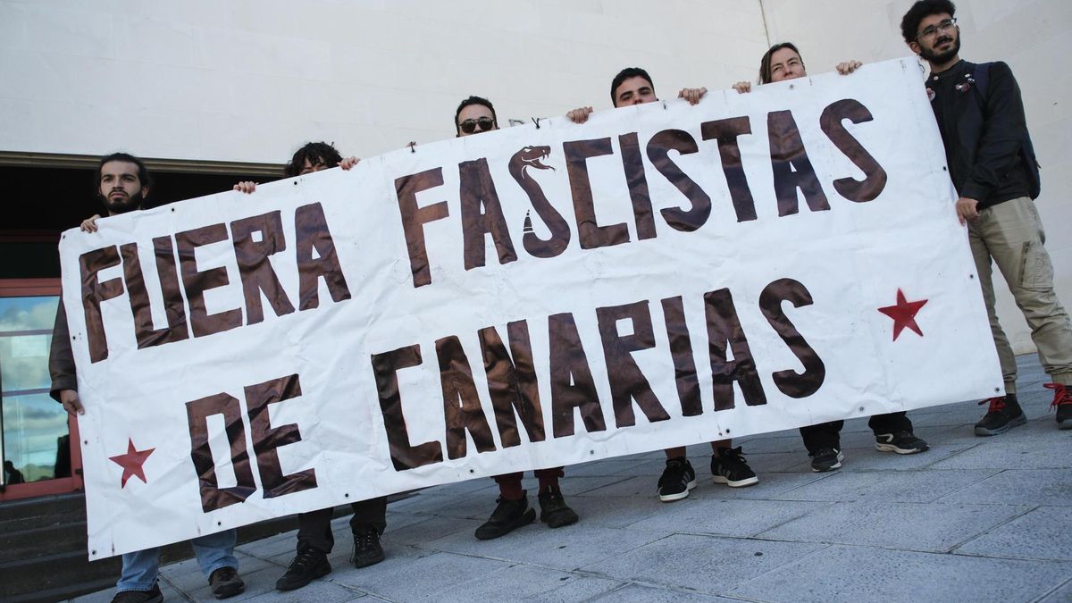 Una veintena de organizaciones sociales critican la “violenta” actuación policial en la visita no autorizada de Vito Quiles en la Universidad de La Laguna