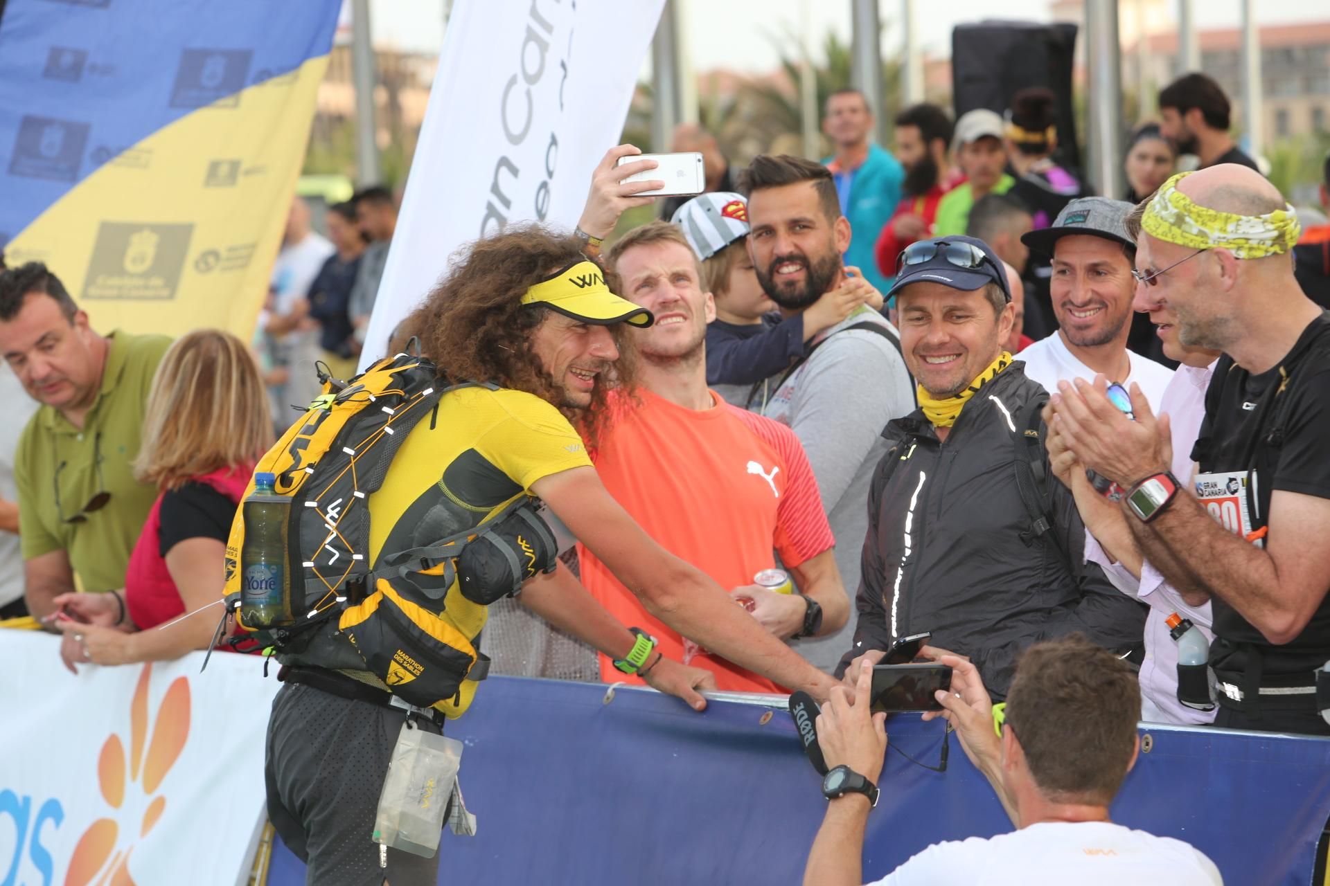 Entrada a meta de Peter Kienzl y Luca Papi. Alejandro Ramos.