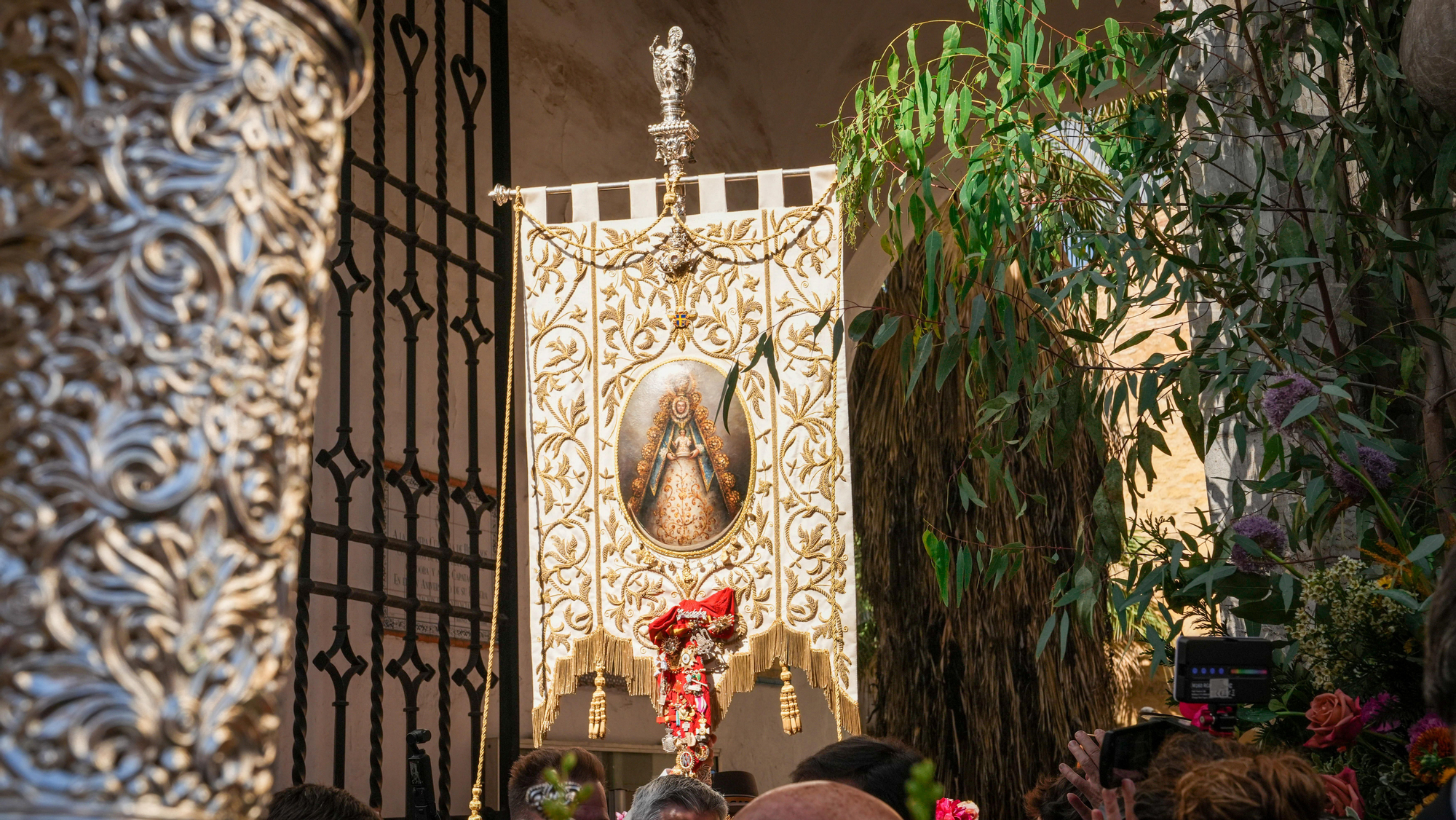 Córdoba inicia su camino hacia El Rocío entre emoción y tradición