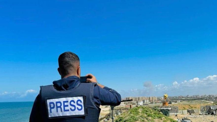 Hazem Suleiman, periodista gazatí: "Toda nuestra vida ha sido guerra, pero este genocidio es diferente"