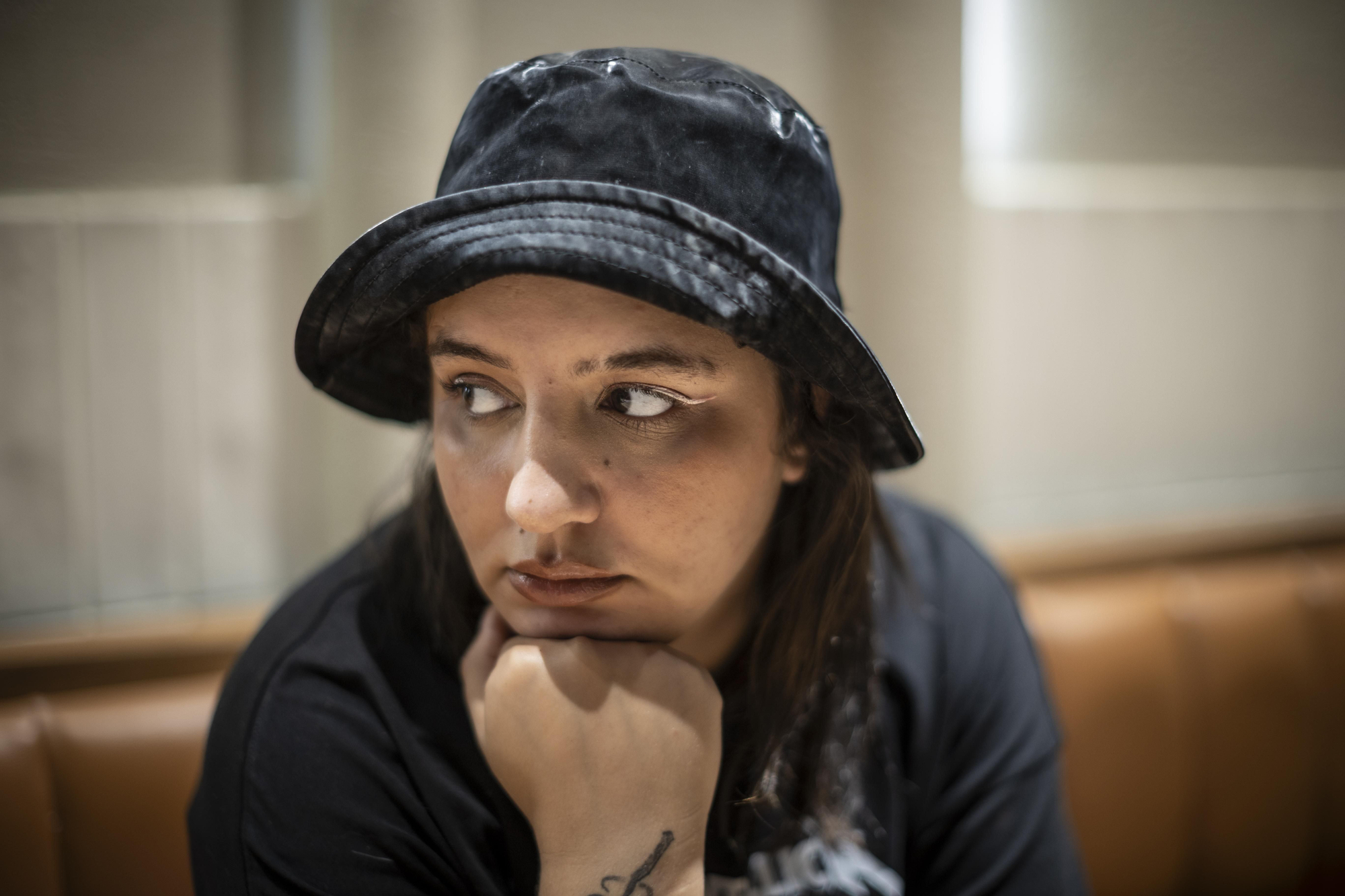 La famosa rapera marroquí es conocida por su nombre artístico ‘Khtek’ (tu hermana).