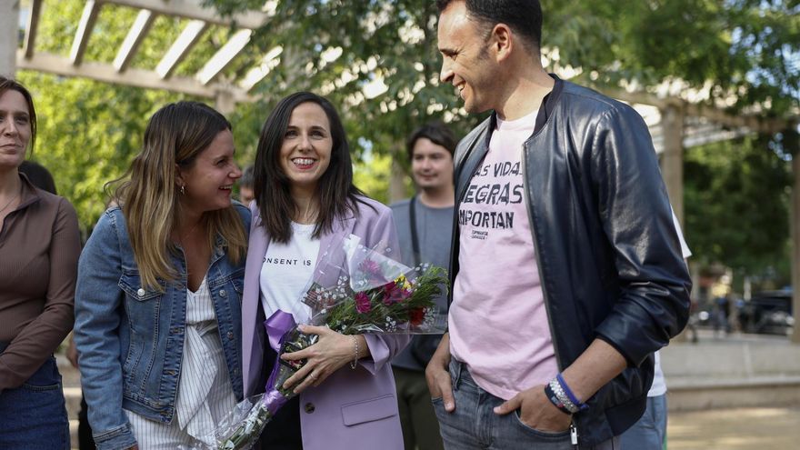 La candidata de Unidas Podemos a la Presidencia de la Comunidad de Madrid, Alejandra Jacinto, la secretaria general de Podemos y ministra de Derechos Sociales y Agenda 2030, Ione Belarra, y el candidato a la Alcaldía, Roberto Sotomayor.