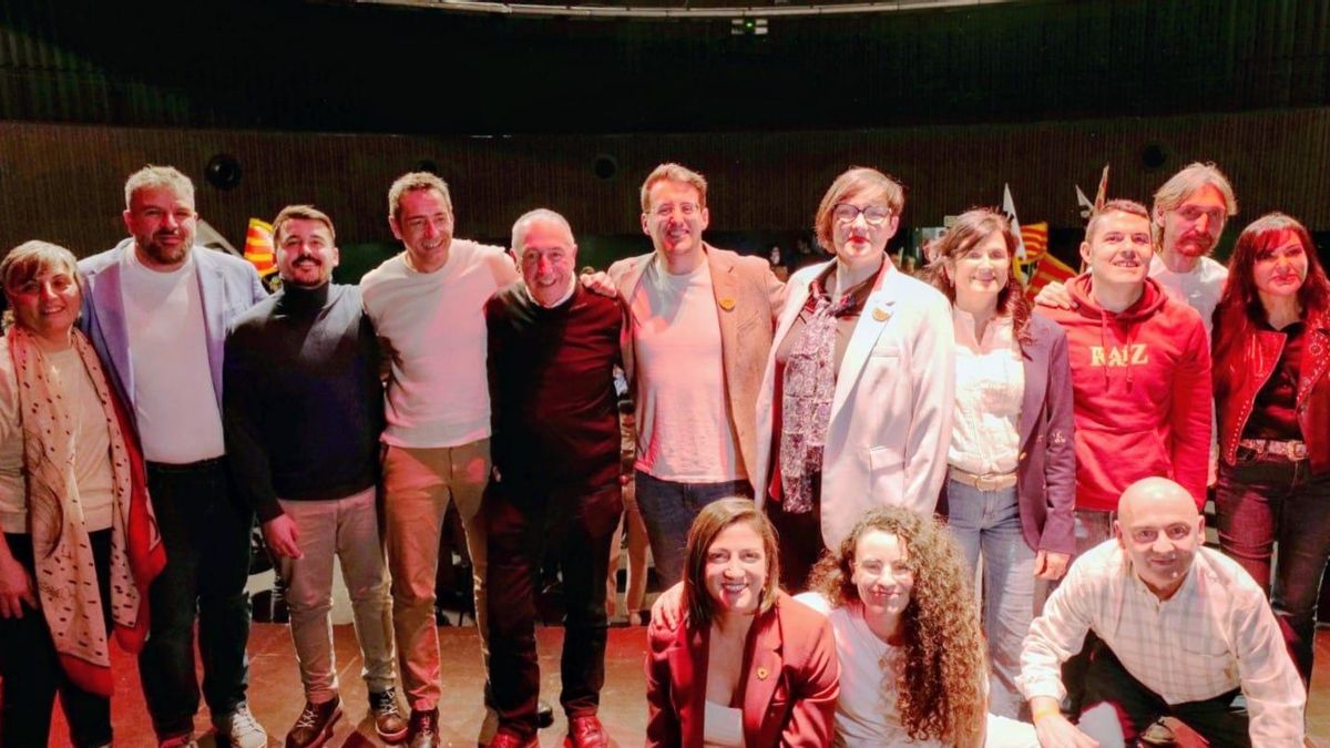 CHA llama a "llenar las urnas de aragonesismo" en el acto principal de la campaña y ante cientos de personas