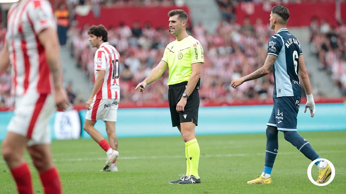 Moreno Aragón, durante el Sporting de Gijón - Córdoba CF