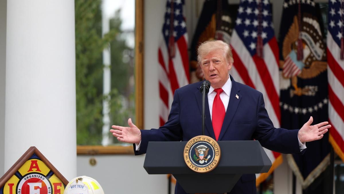 Trump usa las protestas en Francia azuzar el racismo: "Tiene que ver con la migración, París será pronto una ciudad musulmana"
