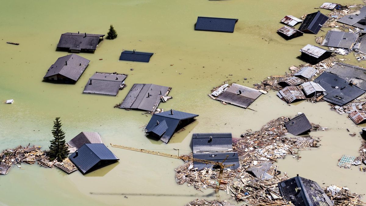 Vista aérea de la destrucción de Blatten