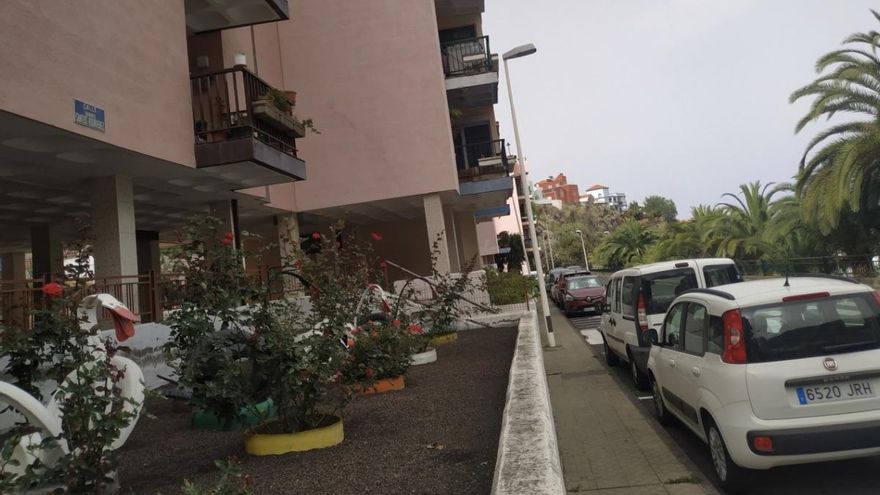 Calle Hermanos Santos Rodríguez en la Urbanización Benahoare de Santa Cruz de La Palma.