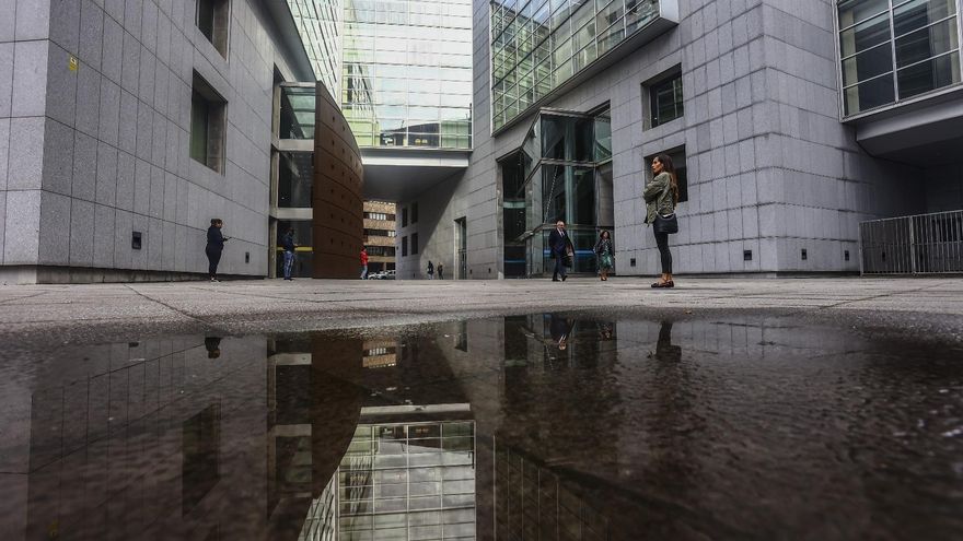 Un acusado afronta 15 años de cárcel por agresión sexual a una menor de 14 con la que convivía en Asturias