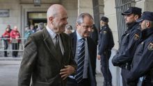 Manuel Chaves a su entrada al Tribunal