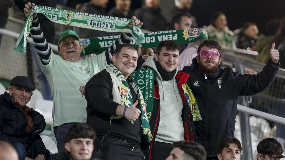 Grada Blanquiverde del Córdoba CF - Burgos CF