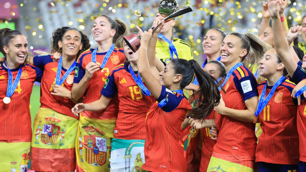 Jugadoras de la selección española celebran la victoria en la final de la Copa Mundial Femenina Sub-20 de la FIFA